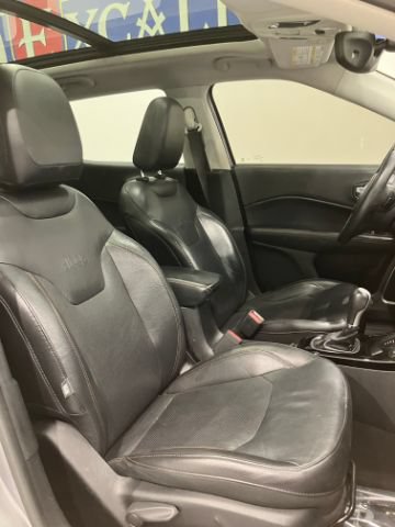 Used 2018 Jeep Compass Limited w/ Navigation Group AWD/4WD image 25