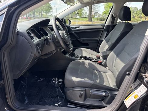 Used 2016 Volkswagen Golf S FWD image 13