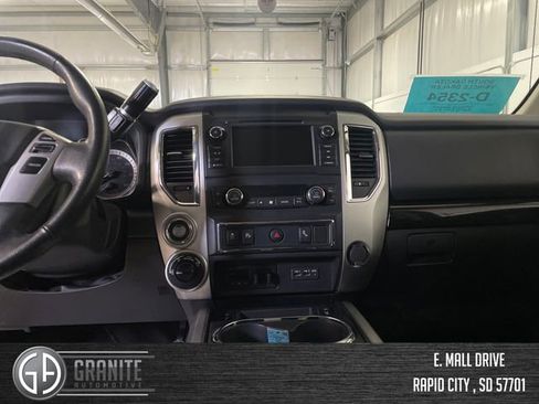 Used 2019 Nissan Titan SV w/ SV Convenience Package AWD/4WD image 26