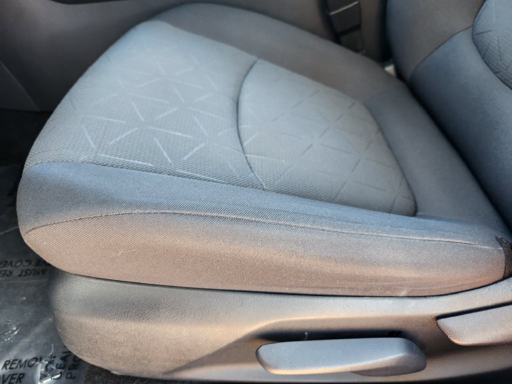 Used 2019 Toyota RAV4 XLE AWD/4WD image 15