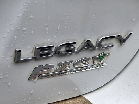 Used 2017 Subaru Legacy 2.5i Limited AWD/4WD image 29