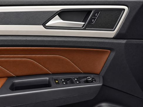 Used 2021 Volkswagen Atlas SE w/ Panoramic Sunroof Package FWD image 15