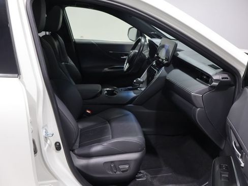 Certified 2021 Toyota Venza Limited w/ Advanced Technology Package AWD/4WD image 25