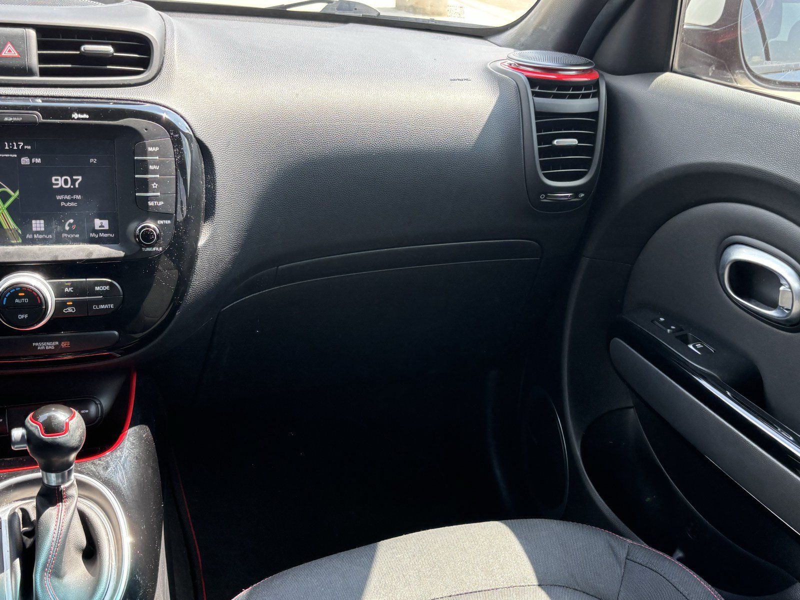 Used 2018 Kia Soul + FWD image 35
