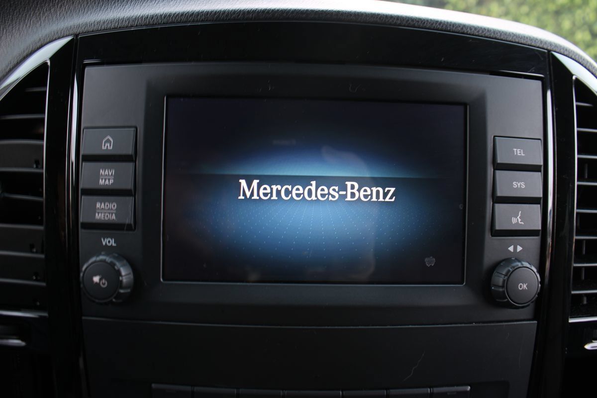 Used 2021 Mercedes-Benz Metris Passenger image 17