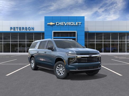 New 2026 Chevrolet Suburban LT w/ Comfort Package AWD/4WD image 2