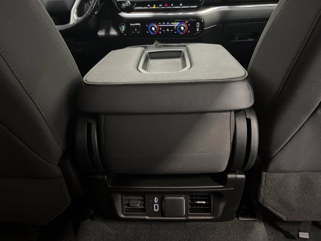 Used 2022 Chevrolet Silverado 1500 LT AWD/4WD image 22