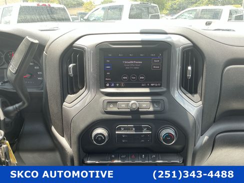 Used 2021 Chevrolet Silverado 1500 Custom AWD/4WD image 16