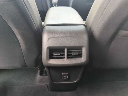 Used 2022 Chevrolet Equinox LS w/ LS Convenience Package AWD/4WD image 22