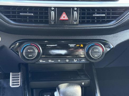 Used 2022 Kia Forte GT-Line w/ GT-Line Premium Package image 24