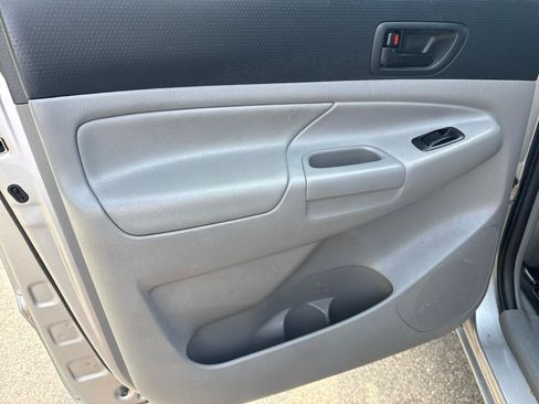 Used 2014 Toyota Tacoma 4x4 Double Cab image 24
