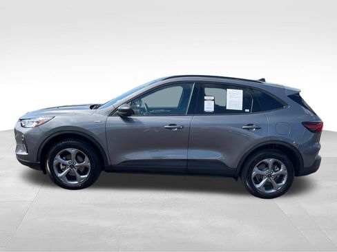 Used 2025 Ford Escape ST-Line AWD/4WD image 2