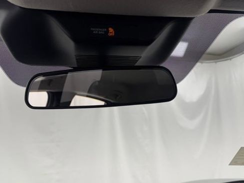 New 2026 Nissan Kicks SR w/ Cold Weather Package AWD/4WD image 32