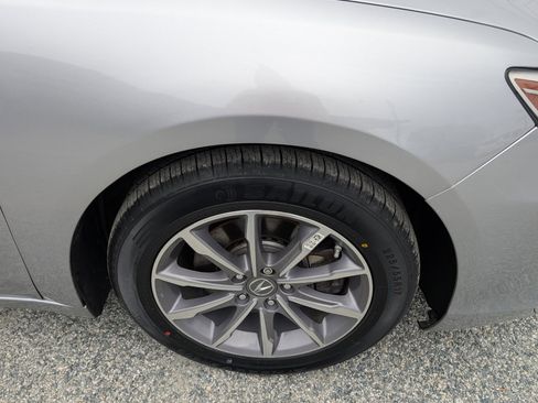 Used 2019 Acura TLX image 4