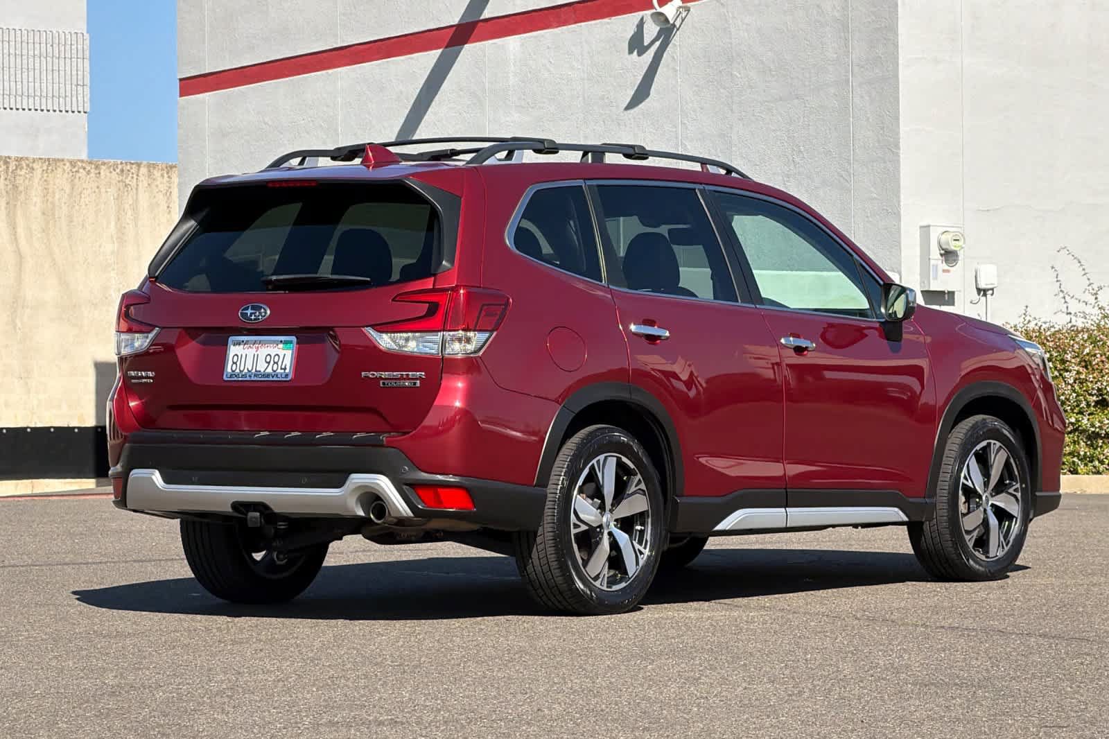 Used 2019 Subaru Forester Touring AWD/4WD image 2