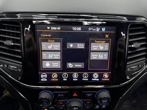 Used 2021 Jeep Grand Cherokee Limited AWD/4WD image 20