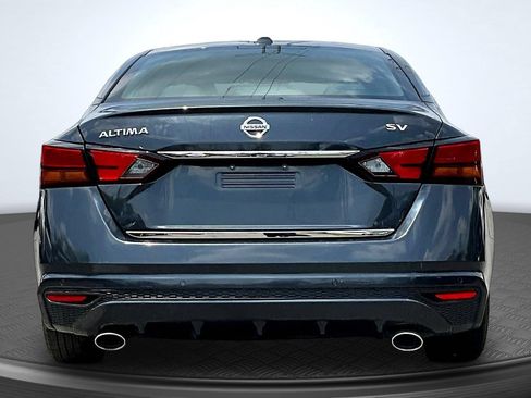 Used 2021 Nissan Altima 2.5 SV FWD image 4