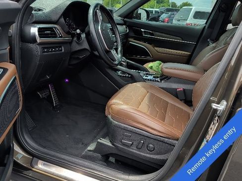 Used 2022 Kia Telluride SX w/ SX Prestige Package AWD/4WD image 10