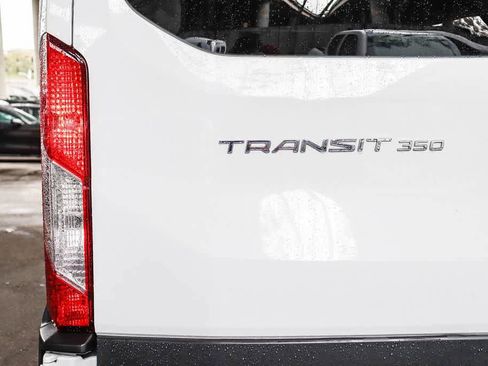 Used 2023 Ford Transit 350 XLT image 9