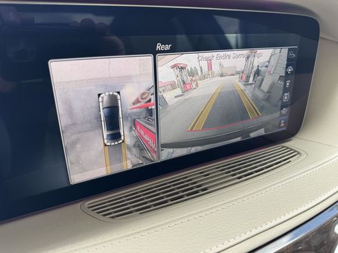 Used 2019 Mercedes-Benz S 560 Sedan image 25