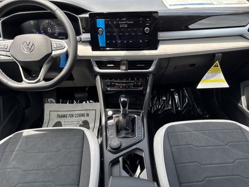 New 2026 Volkswagen Taos SE AWD/4WD image 14