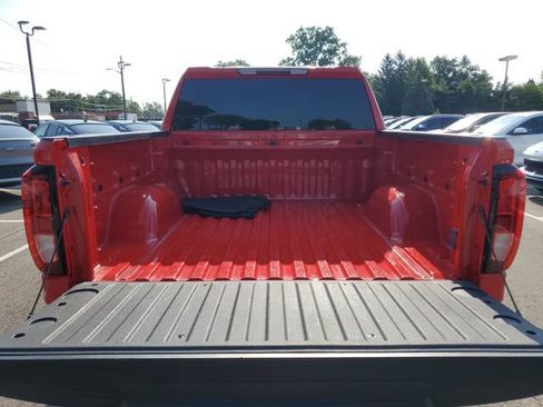 Used 2024 GMC Sierra 1500 Elevation AWD/4WD image 31
