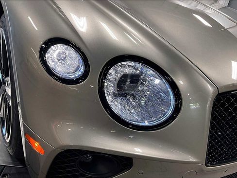 Used 2022 Bentley Continental GT image 15