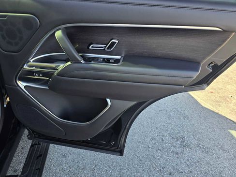 New 2025 Land Rover Range Rover SE image 13