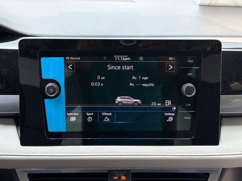 New 2026 Volkswagen Taos SEL AWD/4WD image 9