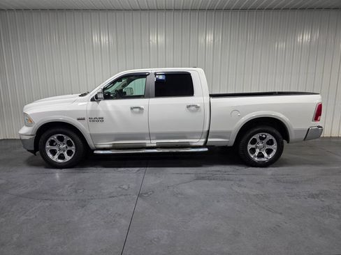 Used 2017 RAM 1500 Laramie AWD/4WD image 4