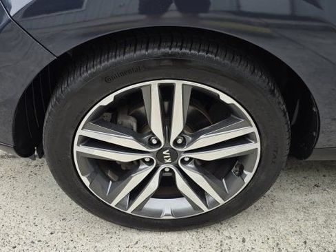 Used 2016 Kia Soul + w/ Audio Package FWD image 9