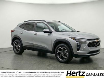 Used 2025 Chevrolet Trax LT