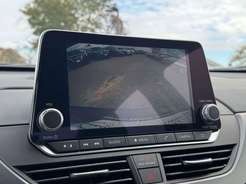 Certified 2025 Nissan Altima 2.5 SR image 27