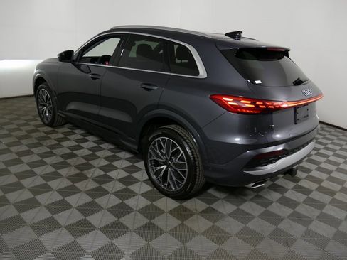 Certified 2025 Audi Q5 Premium Plus w/ Premium Plus image 5