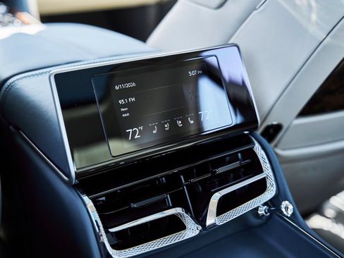 Used 2022 Bentley Flying Spur W12 AWD/4WD image 55