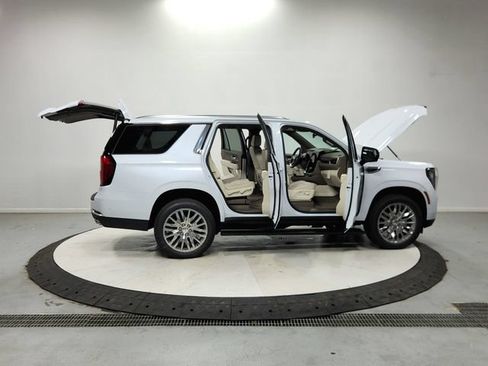 New 2026 GMC Yukon Denali w/ Sun & Power Step Package AWD/4WD image 17
