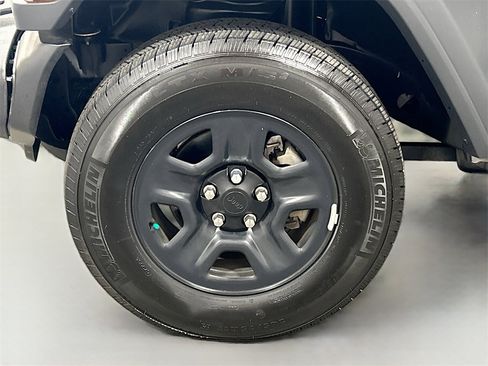 Used 2023 Jeep Wrangler Sport image 26