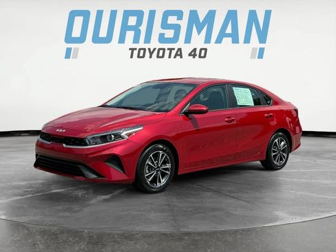 Used 2024 Kia Forte LXS FWD image 3