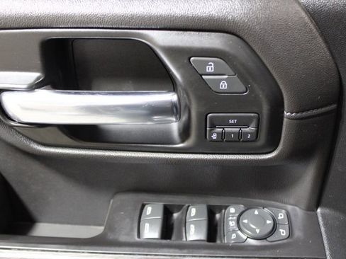 Used 2020 Chevrolet Silverado 2500 LTZ w/ LTZ Premium Package image 17