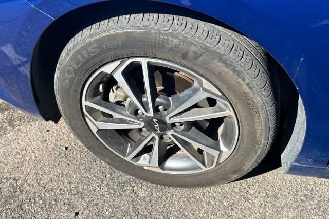 Used 2024 Kia Forte LXS w/ LXS Technology Package FWD image 15