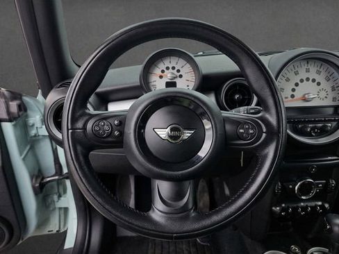 Used 2011 MINI Cooper Hardtop FWD image 6