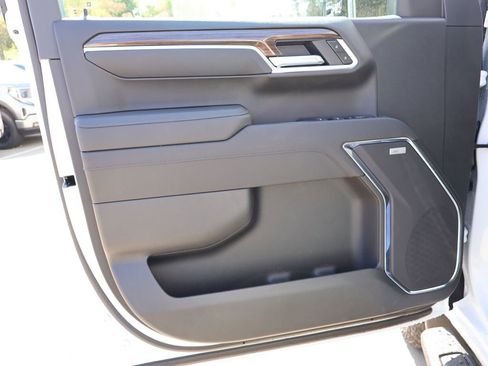 New 2026 Chevrolet Silverado 1500 LT Trail Boss w/ Convenience Package II AWD/4WD image 12