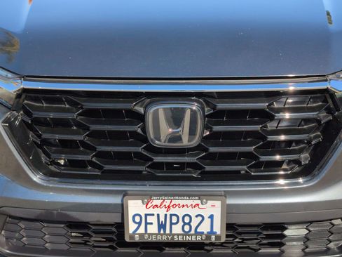 Used 2023 Honda CR-V EX image 9