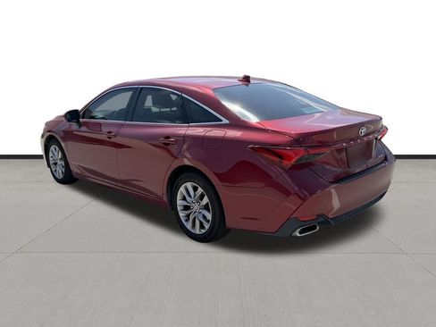 Used 2021 Toyota Avalon XLE FWD image 7