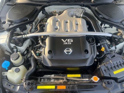 Used 2004 Nissan 350Z Touring w/ Aerodynamics Pkg image 20