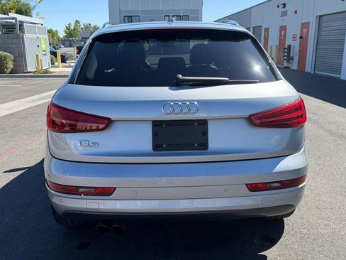 Used 2018 Audi Q3 2.0T Premium Plus w/ Premium Plus Package FWD image 4
