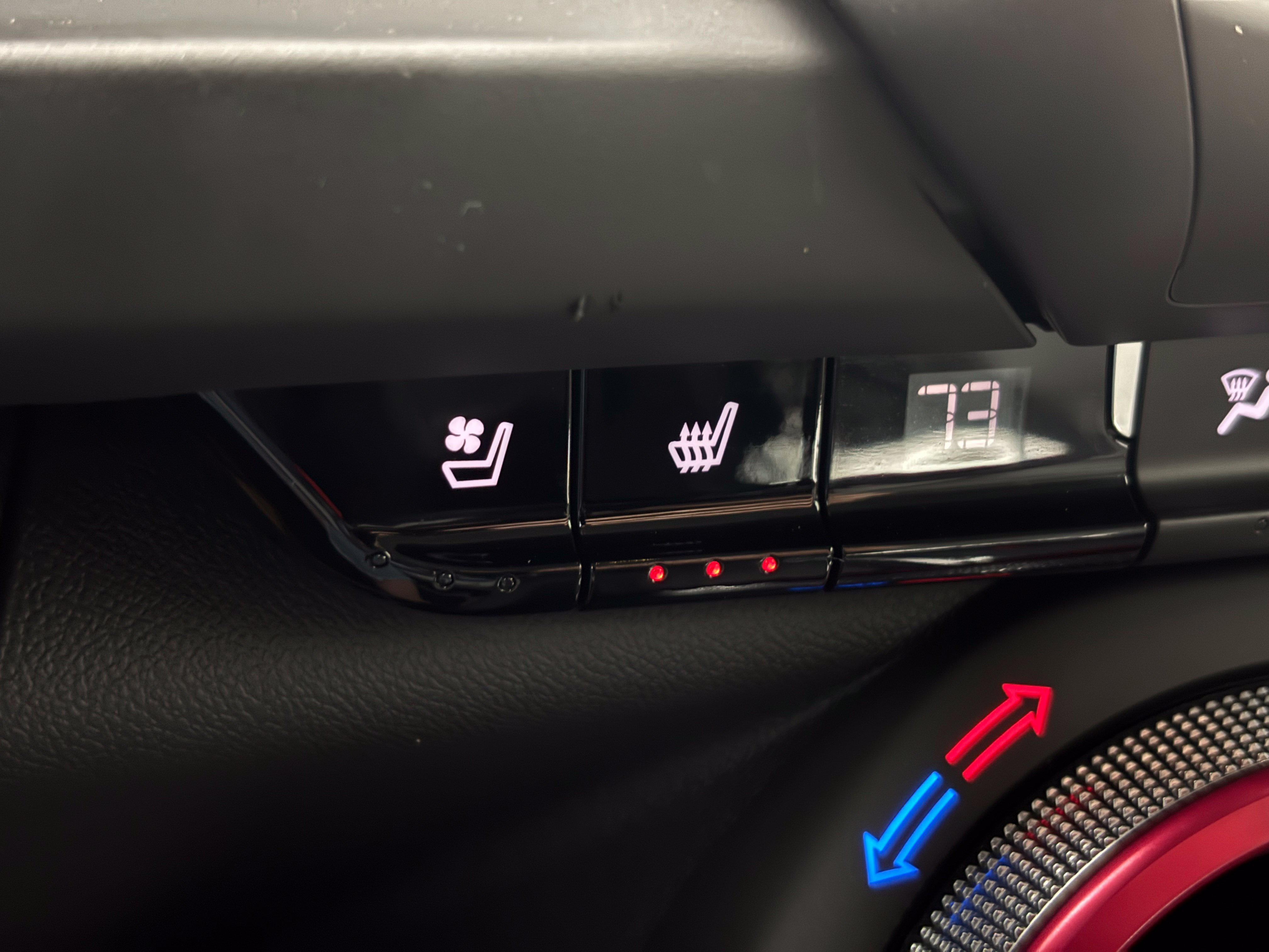 Used 2022 Chevrolet Camaro LT w/ RS Package RWD image 5