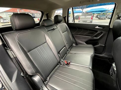 Used 2022 Volkswagen Tiguan SE image 20