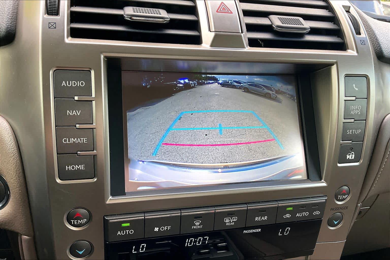 Used 2018 Lexus GX 460 Premium w/ Premium Package AWD/4WD image 26