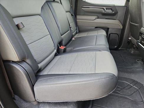 Used 2023 Chevrolet Silverado 1500 ZR2 w/ Technology Package AWD/4WD image 20